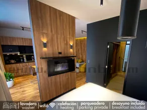 2A Luxury Breakfast Parking Suite - Image 3