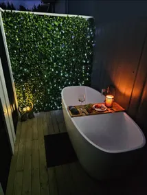 Little slice of paradise with outdoor bath - Image 2