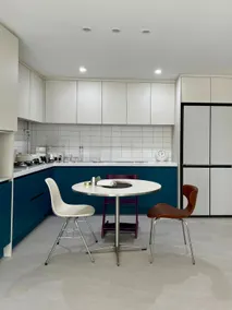 Pangyo Cozy 2BR Stay | Netflix & Free Parking - Image 5