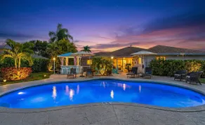 Tropical Heated Pool/ Hot Tub/ Tiki Bar/Fire Pit - Image 2