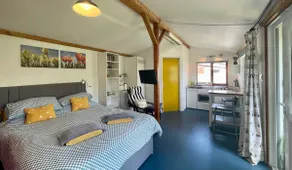 Self-contained studio / chalet - Image 5