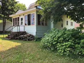 1932 Charming Cottage at the Lake - Image 2