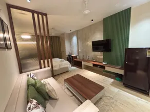 Plumex GreenDot- 1BR Luxury Apartment- City Center - Image 2