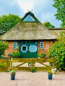 Bischoff thatched cottage - Image 2