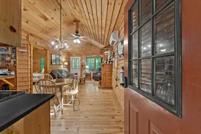 Creekside Cabin Hot Tub Near Wineries Sleeps 4 - Image 3