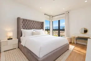 Luxury City 3BR 3BA + Mountain View With Balcony - Image 3