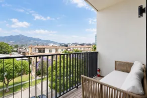 Luxury City 3BR 3BA + Mountain View With Balcony - Image 5