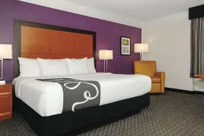 King Bed Room at La Quinta Inn & Suites by Wyndham Ontario Airport - Image 2