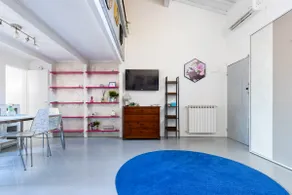 Modern loft • Sleeps 5 • Downtown Florence - Image 2