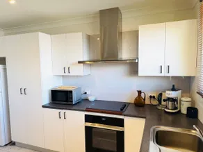 Stylish, pet friendly townhouse - Image 3