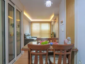 Clean & Sunny 2BR House 2F - Image 3