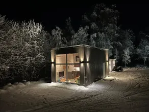The Cube, accommodation on a small island. - Image 2