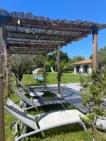 Accommodation with pool and garden - Image 2