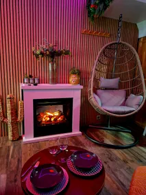 Romantic House with Jacuzzi - Image 2