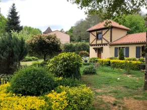 Daniel and Bernadette's cottage - Image 3