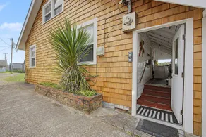 The Rising Tide Oceanfront Cottage- Dog Friendly! - Image 5