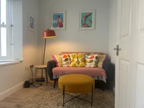 House close to seafront and promenade - Image 3