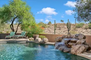 The Genoa House ~ Oasis in the Hills - Image 2