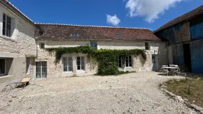 Charming Gîte in Vincelles | Canal & Station | 8 people - Image 2
