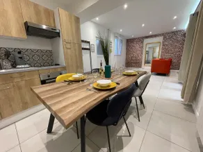 Elegant - Quiet and Spacious - Image 2