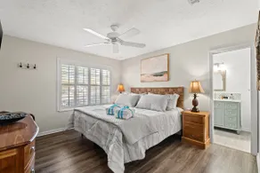 Contemporary Bungalow / West End PCB / Available NOW! / Perfect for Family - Image 5