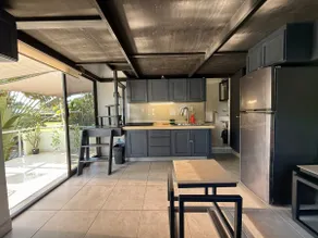 Two blocks from beach mini-loft - Image 3