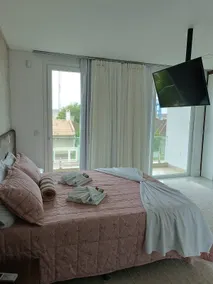 high-end house - Image 5