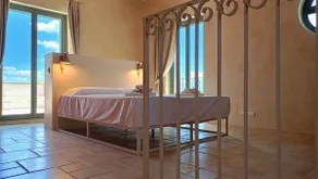 Small Exclusive Retreat - Image 3