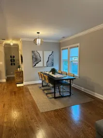 Treetop New Reno Sleeps 5 • Parking • Near Chicago - Image 4