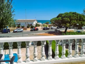 An apartment with a sea view, pool and parking - Image 2