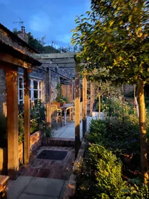 Oak Tree Annexe - Image 2