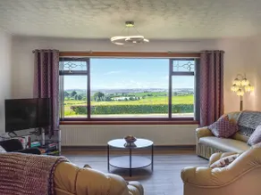 Lowesmuir Cottage - Image 3