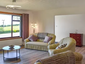 Lowesmuir Cottage - Image 4