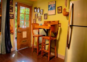 • Cozy & Comfortable Castro Artist's Studio • - Image 5