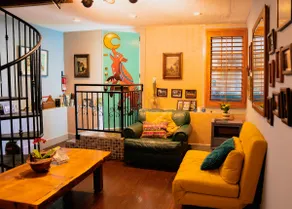• Cozy & Comfortable Castro Artist's Studio • - Image 2