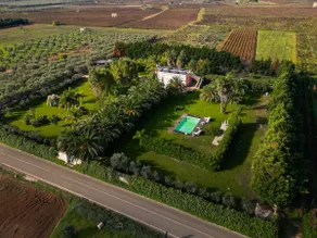 Historic villa in the heart of the Terre del Negroamaro area - Image 4