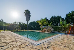 Historic villa in the heart of the Terre del Negroamaro area - Image 2