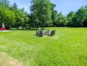 Spacious • King • Games • Fire Pit • 5 Min to Zoo! - Image 5
