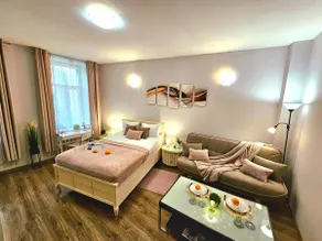 Romantic City-Center Apartment -20 min to Old Town - Image 5