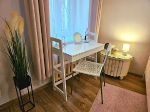 Romantic City-Center Apartment -20 min to Old Town - Image 4