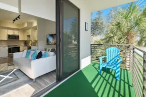Modern Oasis 2R/3Bd /Gym/EV Near Beaches&Downtown - Image 3