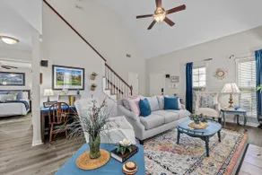 Gorgeous Glennfield with Pool! - Image 3