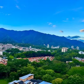 Calle 60 • Panoramic View • Best Location - Image 5