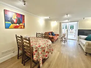 3-bed cottage in Sway, New Forest (5 min walk from Sway Train Station) - Image 5