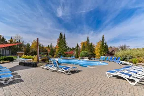 Spa privé & Sauna, Lac, Piscines. - Image 5
