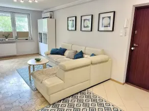 3BR |spacious |A/C| Self Check-In - Image 3
