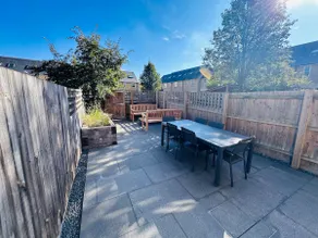 3-Bed · 3-Bath · 11am Checkout · Garden · Parking - Image 3