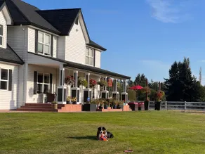 Guesthouse on Luxury Mini-Ranch - Image 3