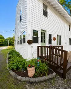 Boho Cottage, A/C, Sebago Lake Access - Image 3