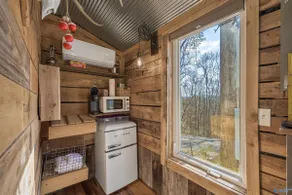 Fishing Cabin Getaway - Image 5